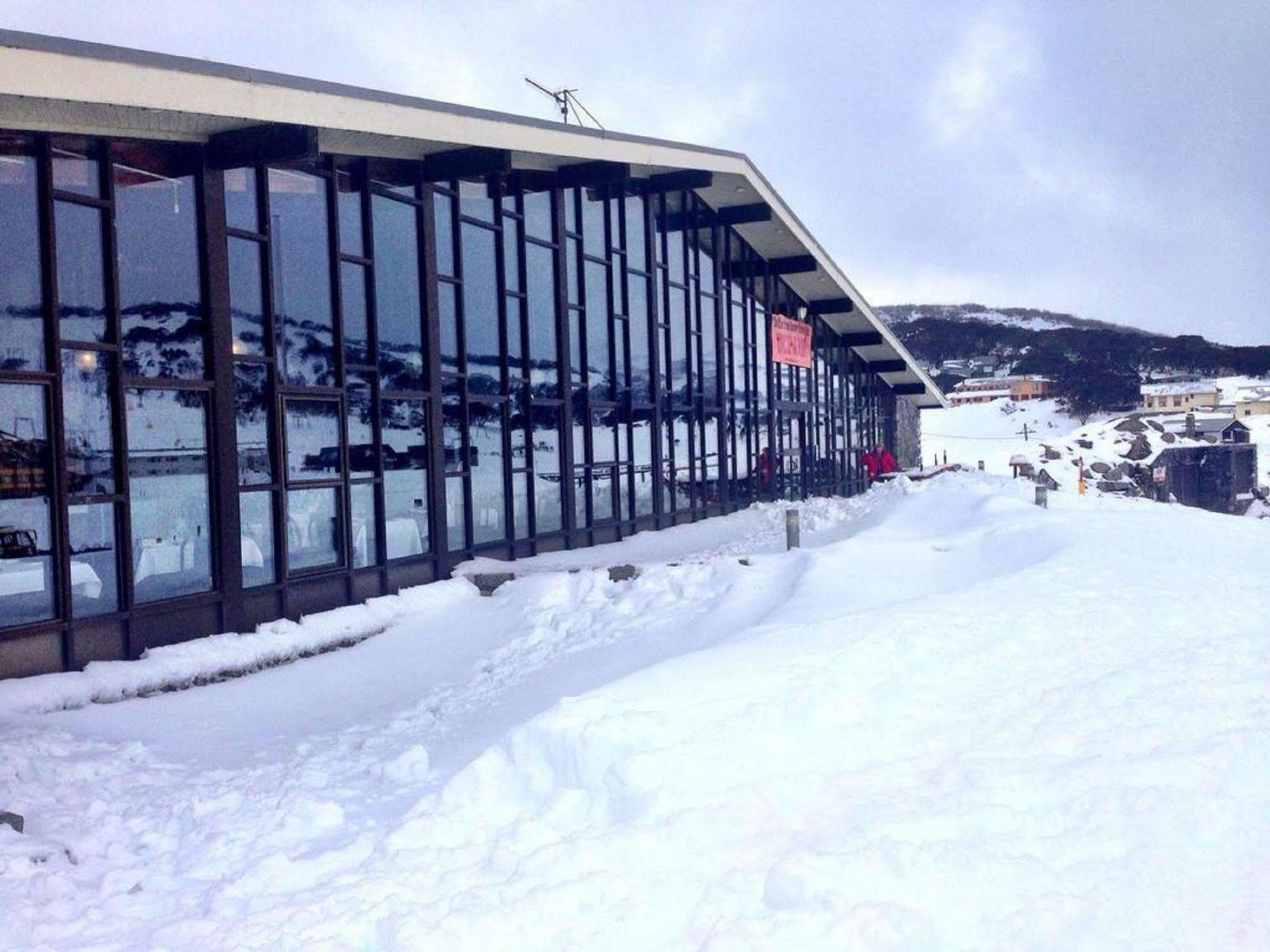 The Man From Snowy River Hotel Perisher Valley Eksteriør billede